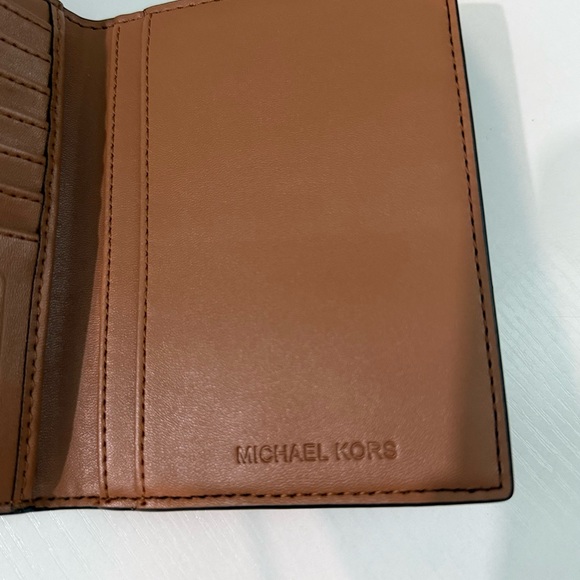 Michael Kors Brown Logo Card Holder - Picture 4 of 5